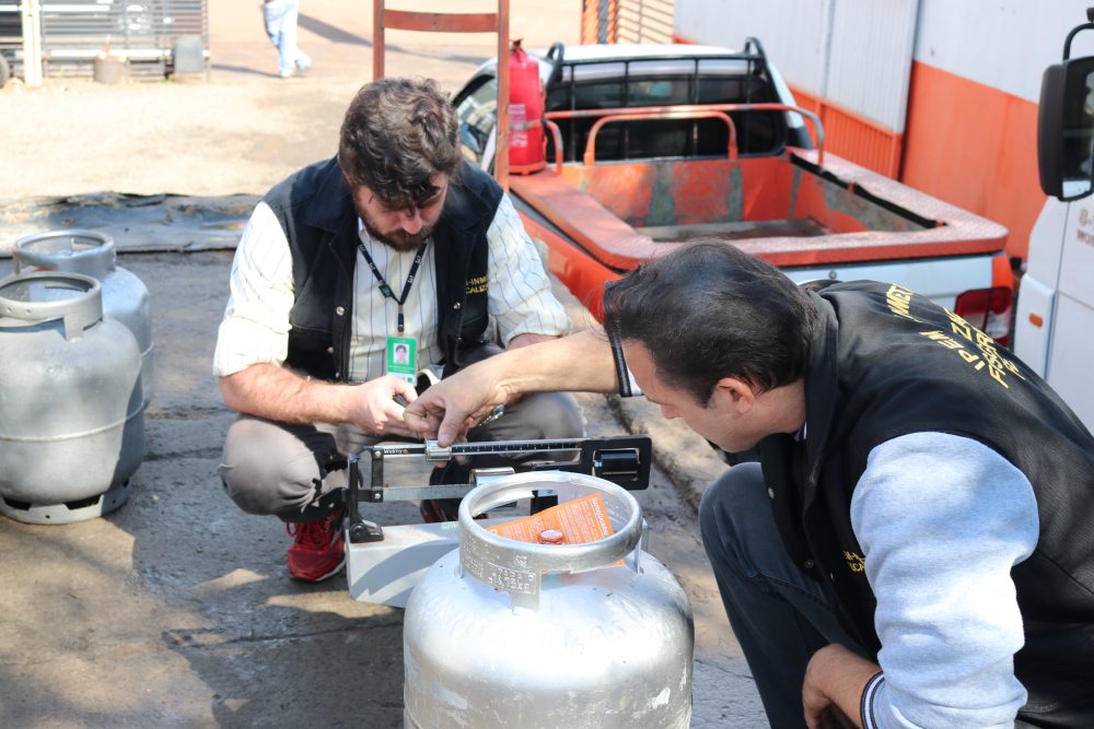 IPEM e PROCON realizam atividades de fiscalização em Sarandi